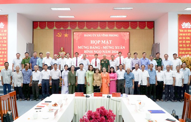 An Giang: Đảng ủy xã Vĩnh Phong họp mặt nguyên lãnh đạo huyện Vĩnh Thuận (cũ) qua các thời kỳ, Mừng xuân Bính Ngọ 2026- Ảnh 5.