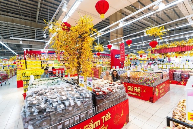 Sức mua tăng mạnh, thị trường Tết sôi động những ngày giáp Xuân- Ảnh 1.