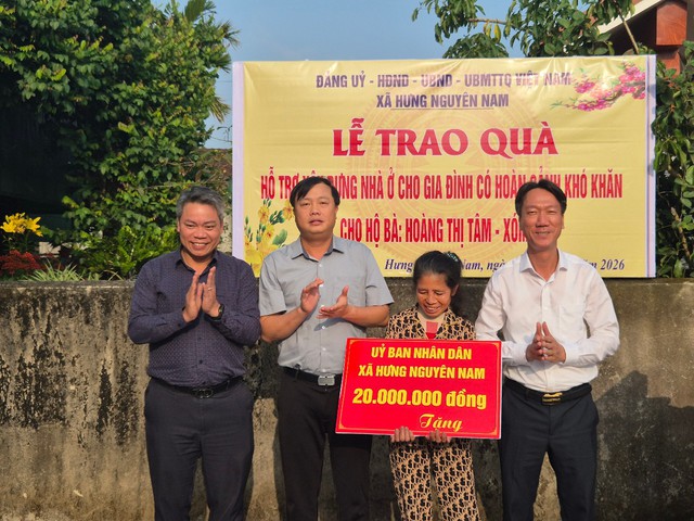 Nghệ An: Bàn giao ngôi nhà Đại đoàn kết số 12 cho người phụ nữ đơn thân- Ảnh 7.