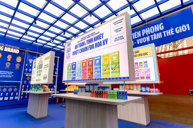 Giữ vững vị thế sữa “quốc dân”, Vinamilk “gặt” cùng lúc chứng nhận Tinh khiết chuẩn Mỹ và giải thưởng Vị ngon Thượng hạng- Ảnh 1.