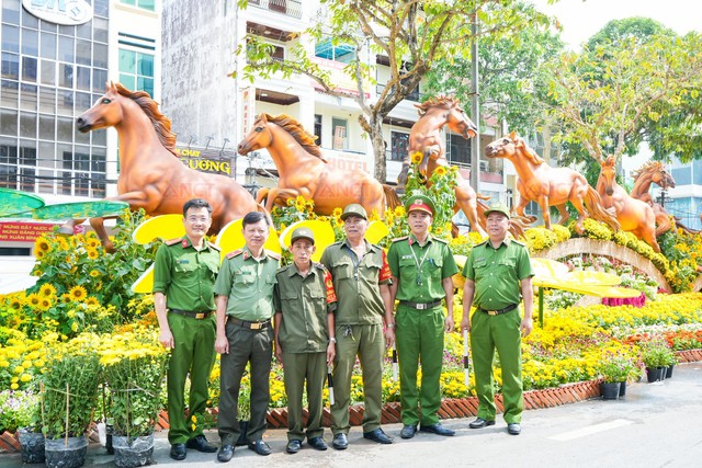 Cần Thơ: Chủ động từ sớm, quyết liệt từ cơ sở, không để bị động, bất ngờ trong mọi tình huống- Ảnh 2.