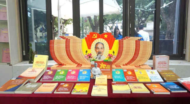 Hội Sách Hà Nội lần thứ XI sẽ diễn ra từ 1-4/10 với chủ đề “Sách mở tri thức - Công nghệ dẫn tương lai”- Ảnh 1.