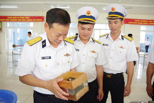 Vùng 2 Hải quân: Những chiếc bánh chưng ấm tình đồng đội tại Lữ đoàn 167- Ảnh 3.