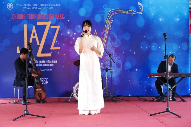 Âm nhạc cuối tuần: "Bản hòa tấu mùa xuân" lan tỏa giữa không gian văn hóa Thủ đô- Ảnh 1.