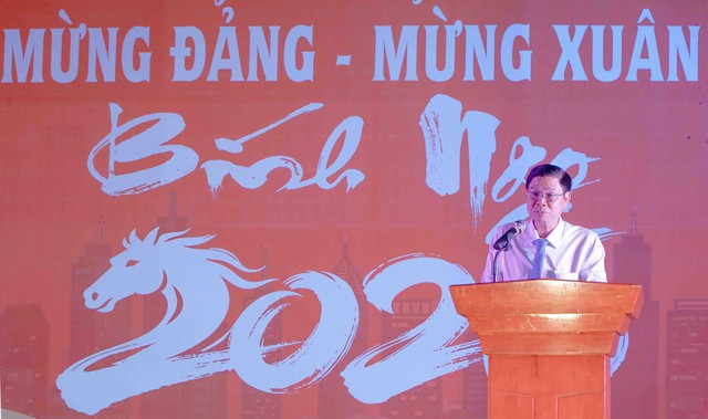 An Giang: Xã Vĩnh Phong rộn ràng đêm văn nghệ mừng Đảng, mừng Xuân 2026- Ảnh 3.