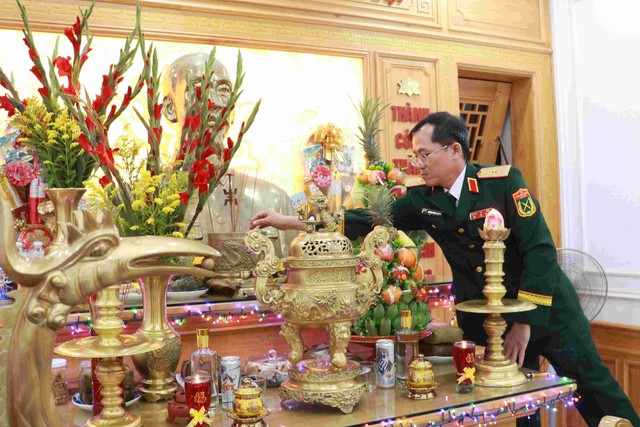 “Hoa Bộ đội”- Ảnh 2.