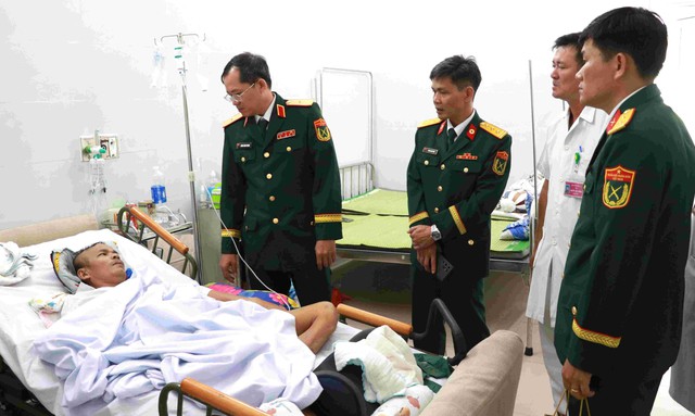 Giữ vững thế trận lòng dân từ những điều giản dị và chân thành- Ảnh 2. Giữ vững thế trận lòng dân từ những điều giản dị và chân thành- Ảnh 2.