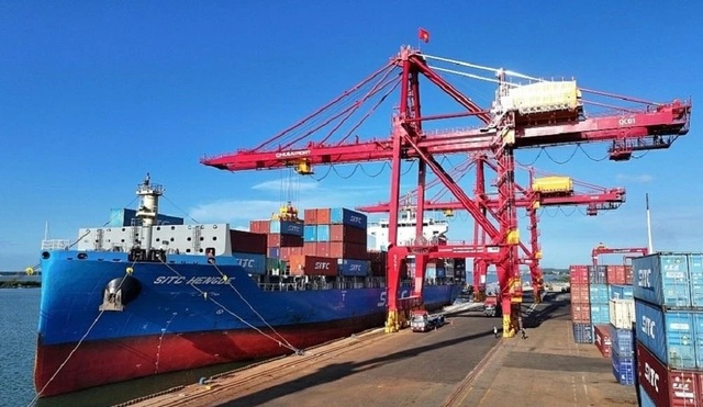 Thương mại Việt Nam - Singapore tăng trưởng kỷ lục ngay tháng đầu tiên của năm 2026- Ảnh 1.