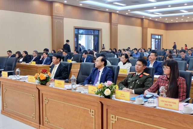 Phú Thọ đặt nền móng tăng trưởng bền vững từ các trụ cột xanh- Ảnh 2. Phú Thọ đặt nền móng tăng trưởng bền vững từ các trụ cột xanh- Ảnh 2.