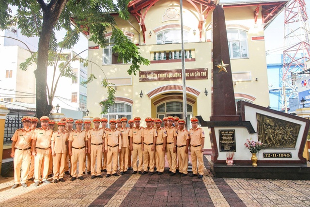 CSGT Cần Thơ: Hành trình tận tụy, khẳng định bản lĩnh vì Nhân dân phục vụ- Ảnh 2.