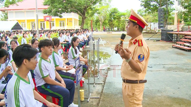 CSGT Cần Thơ: Hành trình tận tụy, khẳng định bản lĩnh vì Nhân dân phục vụ- Ảnh 4.