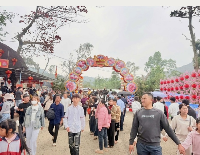 Thanh Hóa - Hành trình du xuân đầu năm đậm sắc văn hóa tâm linh- Ảnh 3.