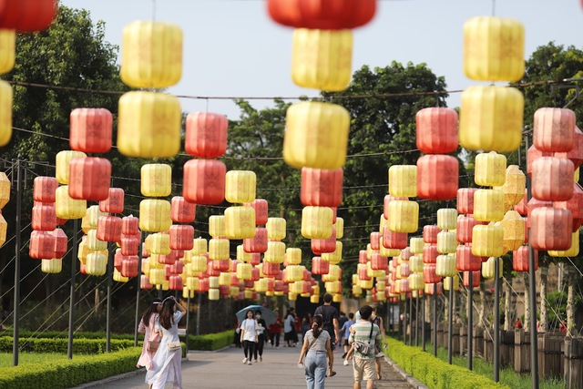 Du lịch Thủ đô đã lập kỷ lục mới về đón khách trong dịp Tết Nguyên đán 2026- Ảnh 1.