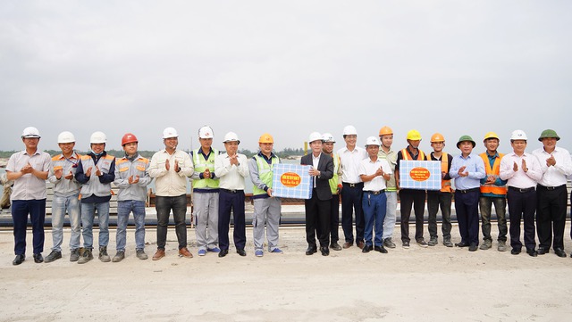 Quảng Trị: Kiểm tra tình hình thực hiện Dự án Khu bến cảng Mỹ Thủy- Ảnh 3.