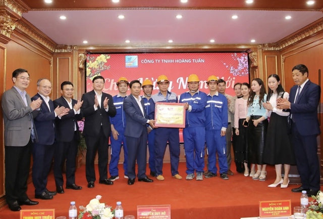 Thanh Hóa: Bí thư Tỉnh ủy Nguyễn Doãn Anh dự lễ ra quân sản xuất đầu năm tại một số doanh nghiệp- Ảnh 6.