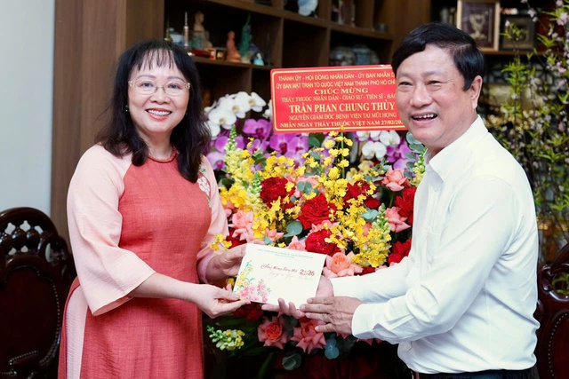 Tri ân những nữ trí thức đầu ngành Tai Mũi Họng- Ảnh 3.