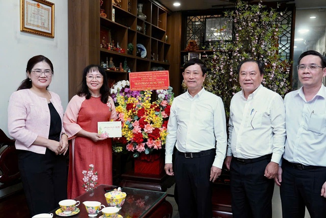 Tri ân những nữ trí thức đầu ngành Tai Mũi Họng- Ảnh 4.