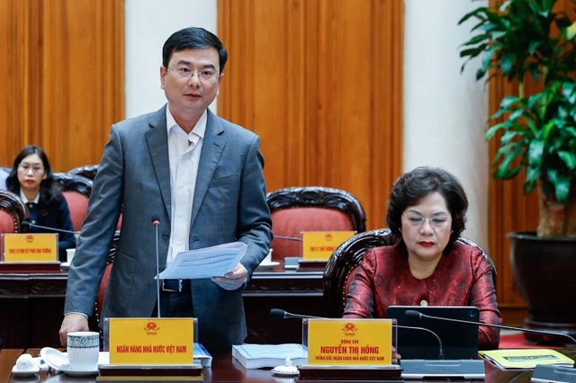 Khoảng 33% người trưởng thành có tiền gửi tiết kiệm- Ảnh 1.