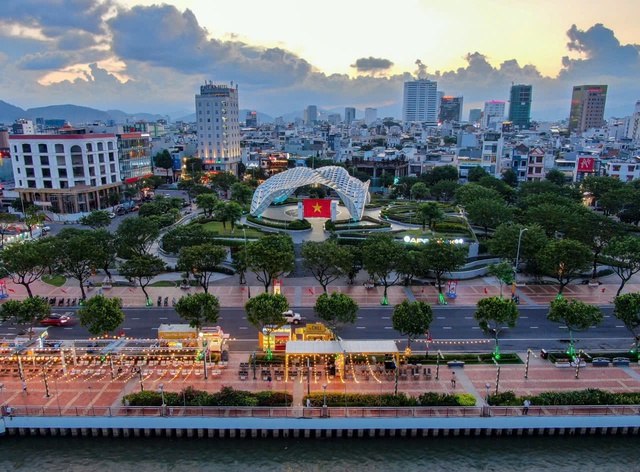 Điều chỉnh quy hoạch chung thành phố Đà Nẵng hướng tới là cực tăng trưởng của cả nước- Ảnh 1. Điều chỉnh quy hoạch chung thành phố Đà Nẵng hướng tới là cực tăng trưởng của cả nước- Ảnh 1.