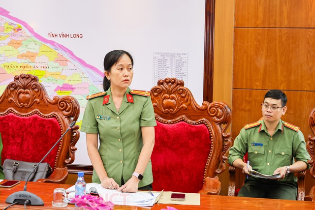 Công an TP Cần Thơ họp xét chuyển chế độ chuyên nghiệp đối với hạ sĩ quan nghĩa vụ năm 2026- Ảnh 5. Công an TP Cần Thơ họp xét chuyển chế độ chuyên nghiệp đối với hạ sĩ quan nghĩa vụ năm 2026- Ảnh 5.