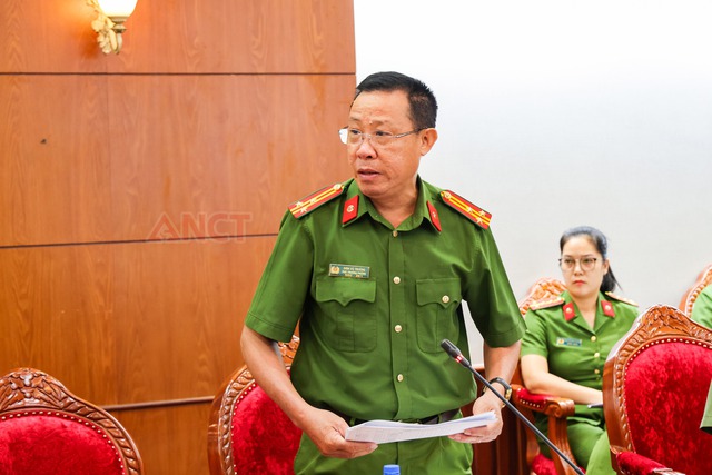 Công an TP Cần Thơ họp xét chuyển chế độ chuyên nghiệp đối với hạ sĩ quan nghĩa vụ năm 2026- Ảnh 6. Công an TP Cần Thơ họp xét chuyển chế độ chuyên nghiệp đối với hạ sĩ quan nghĩa vụ năm 2026- Ảnh 6.