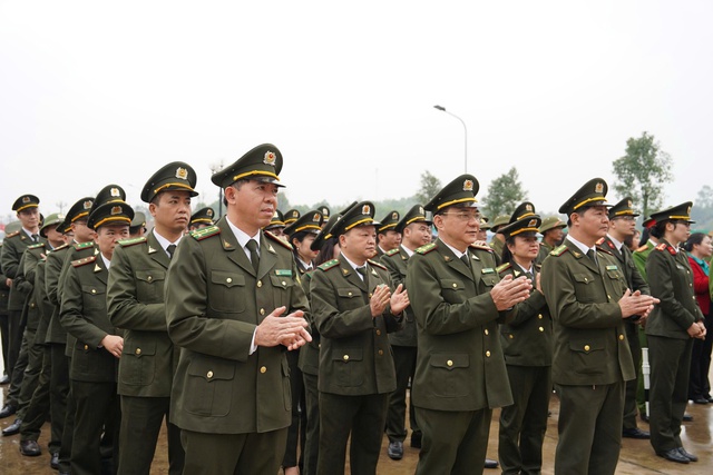 Cho mùa xuân thêm xanh mãi- Ảnh 2.