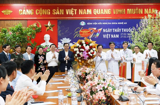 Những “đoá hoa” lặng lẽ toả hương- Ảnh 1.