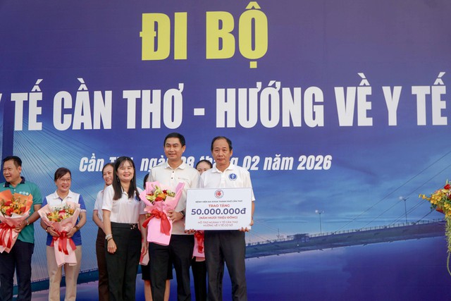 Ngành Y tế Cần Thơ tổ chức đi bộ gây quỹ hướng về y tế cơ sở- Ảnh 3.