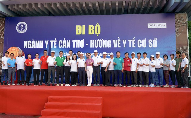 Ngành Y tế Cần Thơ tổ chức đi bộ gây quỹ hướng về y tế cơ sở- Ảnh 7.