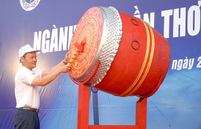 Ngành Y tế Cần Thơ tổ chức đi bộ gây quỹ hướng về y tế cơ sở- Ảnh 5.