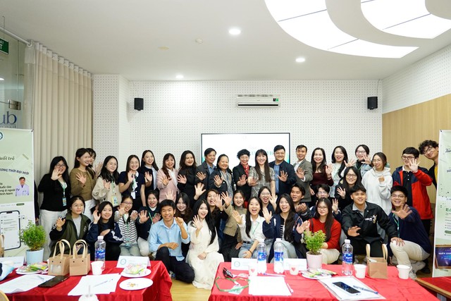 Tọa đàm “Lắng nghe tuổi trẻ – Sức khỏe tâm lý GenZ trong thời đại mới ”- Ảnh 4. Tọa đàm “Lắng nghe tuổi trẻ – Sức khỏe tâm lý GenZ trong thời đại mới ”- Ảnh 4.