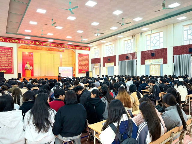Trường Cao đẳng Y tế Phú Thọ: Tư vấn hướng nghiệp và chúc Tết học sinh, sinh viên Xuân Bính Ngọ 2026- Ảnh 1.