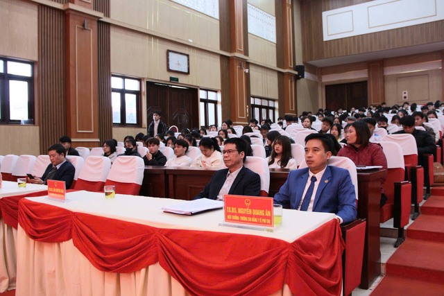 Trường Cao đẳng Y tế Phú Thọ: Tư vấn hướng nghiệp và chúc Tết học sinh, sinh viên Xuân Bính Ngọ 2026- Ảnh 3.