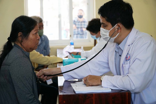 Chăm lo Tết cho các hộ dân có hoàn cảnh khó khăn khu vực biên giới Giang Thành- Ảnh 4. Chăm lo Tết cho các hộ dân có hoàn cảnh khó khăn khu vực biên giới Giang Thành- Ảnh 4.