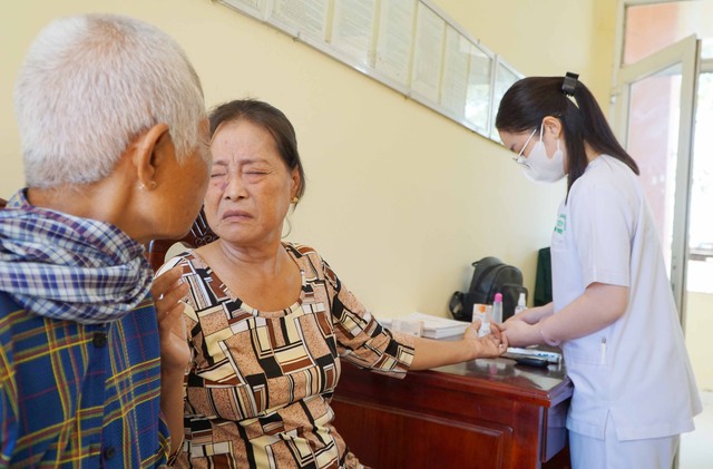 Chăm lo Tết cho các hộ dân có hoàn cảnh khó khăn khu vực biên giới Giang Thành- Ảnh 5. Chăm lo Tết cho các hộ dân có hoàn cảnh khó khăn khu vực biên giới Giang Thành- Ảnh 5.