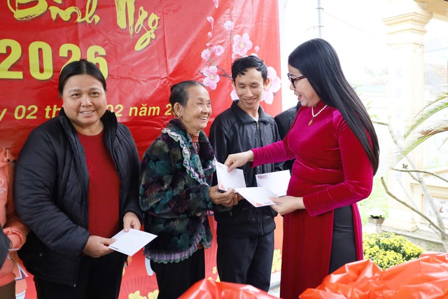 Nghệ An: Xuân mang nhân ái - Tết ấm tình thân ở xã Hưng Nguyên Nam- Ảnh 3.