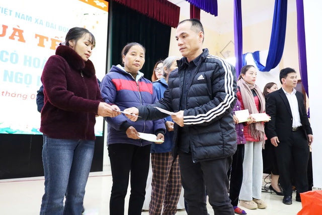 Nghệ An: Trao quà Tết tại xã Đại Đồng - lan toả “Nghĩa tình dòng Lam”.- Ảnh 5.