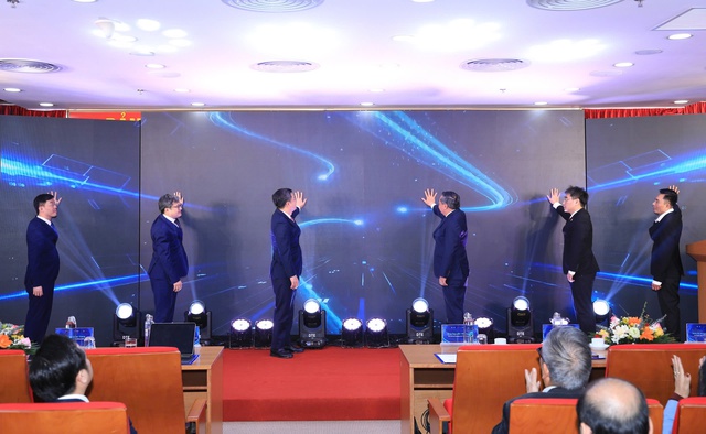 Hà Nội ra mắt Sàn Giao dịch công nghệ và Chợ Chuyển đổi số- Ảnh 1.