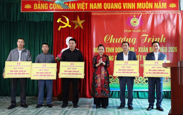 Nghĩa tình dòng Lam: Mỗi suất quà Tết - một thông điệp sẻ chia- Ảnh 3.