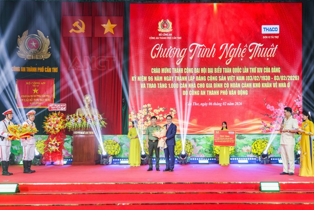 Công an TP Cần Thơ: Vì bình yên cuộc sống, vì hạnh phúc Nhân dân - “1.000 căn nhà - 1.000 điểm tựa lòng dân”- Ảnh 3.