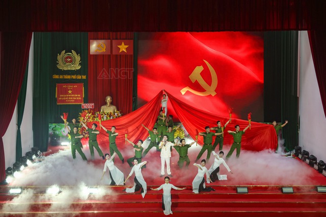 Công an TP Cần Thơ: Vì bình yên cuộc sống, vì hạnh phúc Nhân dân - “1.000 căn nhà - 1.000 điểm tựa lòng dân”- Ảnh 7.