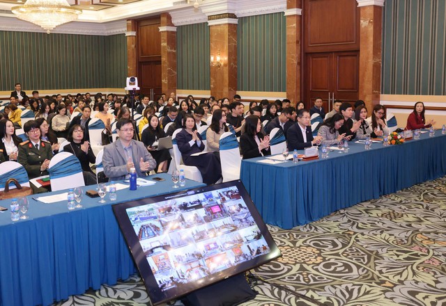 1.022 đại biểu dự tập huấn toàn quốc báo chí tuyên truyền cuộc bầu cử đại biểu Quốc hội khóa XVI- Ảnh 3. 1.022 đại biểu dự tập huấn toàn quốc báo chí tuyên truyền cuộc bầu cử đại biểu Quốc hội khóa XVI- Ảnh 3.