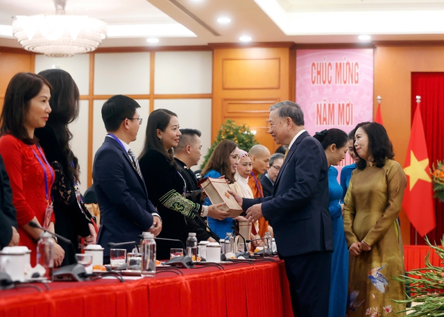 Tổng Bí thư Tô Lâm: Kiều bào chung tay xây dựng đất nước ngày càng phát triển phồn vinh, hạnh phúc- Ảnh 2.