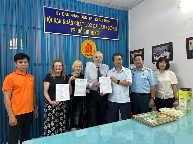 Đoàn Vương quốc Anh thăm, làm việc với Hội Nạn nhân chất độc da cam/dioxin TP.HCM- Ảnh 1.