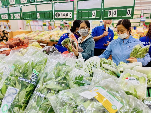 Trước áp lực chi phí tăng, Saigon Co.op đẩy mạnh khuyến mãi đến 50% để giữ nhịp giá thị trường- Ảnh 5.