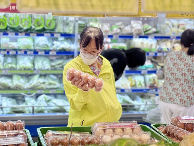 Trước áp lực chi phí tăng, Saigon Co.op đẩy mạnh khuyến mãi đến 50% để giữ nhịp giá thị trường- Ảnh 2.