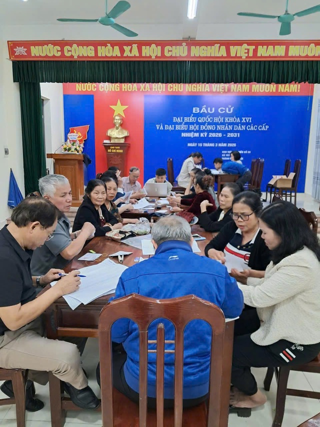 Hòm phiếu phụ – cách làm bảo đảm không cử tri nào bị bỏ lại phía sau- Ảnh 1.