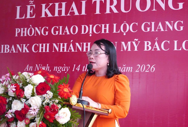 Agribank chi nhánh Bắc Long An khai trương Phòng giao dịch Lộc Giang và Phòng giao dịch 3/2- Ảnh 2. Agribank chi nhánh Bắc Long An khai trương Phòng giao dịch Lộc Giang và Phòng giao dịch 3/2- Ảnh 2.