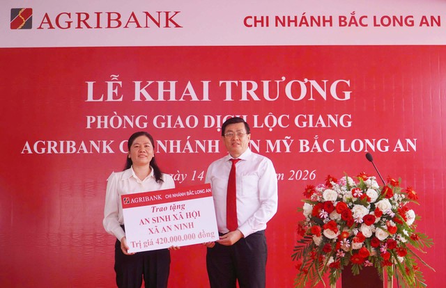 Agribank chi nhánh Bắc Long An khai trương Phòng giao dịch Lộc Giang và Phòng giao dịch 3/2- Ảnh 3. Agribank chi nhánh Bắc Long An khai trương Phòng giao dịch Lộc Giang và Phòng giao dịch 3/2- Ảnh 3.