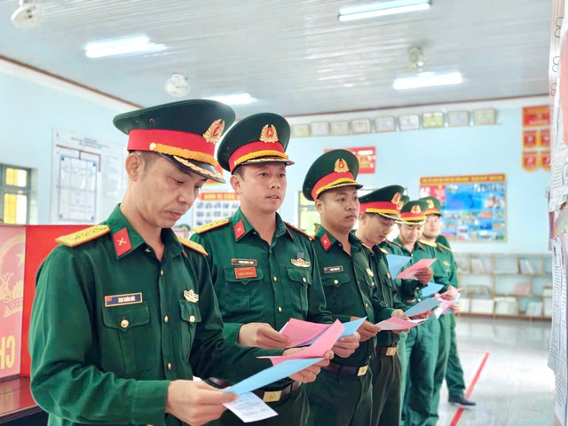 Đắk Lắk: Các đơn vị Quân khu 5 bầu cử sớm- Ảnh 2.